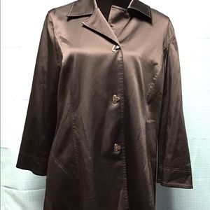 Madison Trench Coat Size L/XL